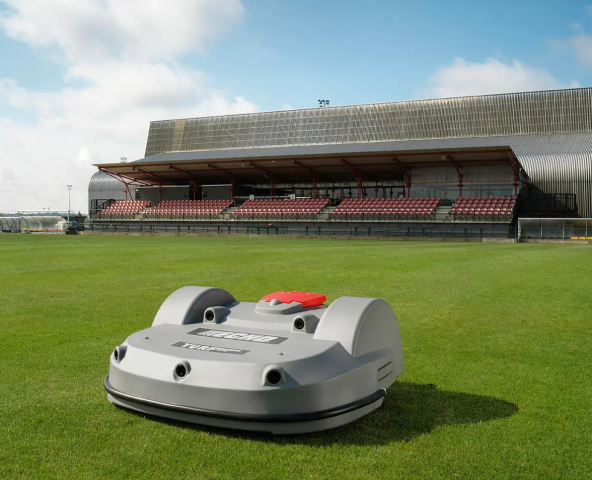 Echo Robotics - HERRIBERRY Motoculture<br />Votre partenaire côté jardin !<br />7 agences à votre service en Nouvelle Aquitaine