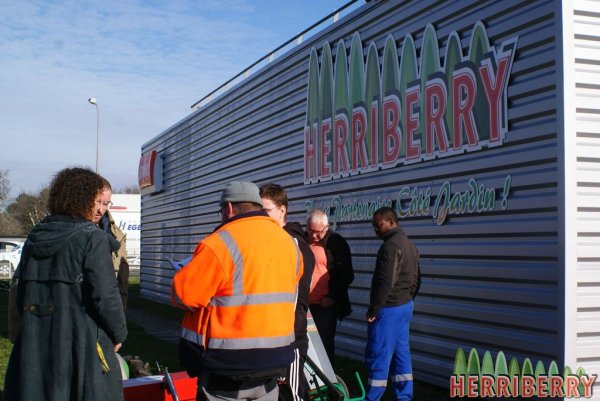 Inauguration du magasin de Mérignac (33) - HERRIBERRY Motoculture<br />Votre partenaire côté jardin !<br />7 agences à votre service en Nouvelle Aquitaine