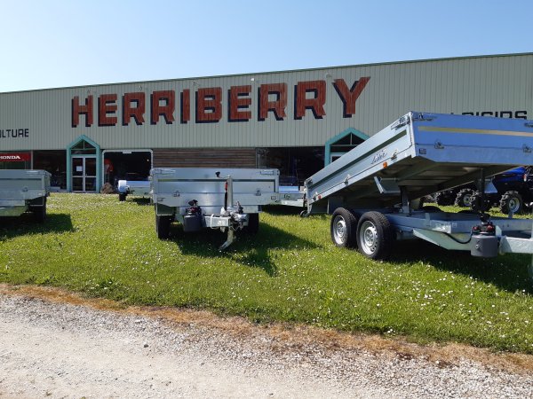 Barbezieux - HERRIBERRY Motoculture<br />Votre partenaire côté jardin !<br />les agences à votre service en Nouvelle Aquitaine